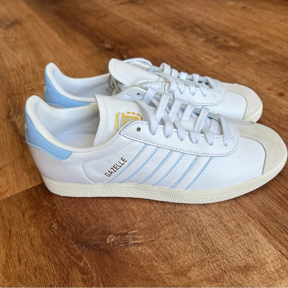 adidas gazelle silver green womens ADIDAS ORIGINALS Gazelle Indoor Argentina Sneakers in Blue and Black f   Pavidas